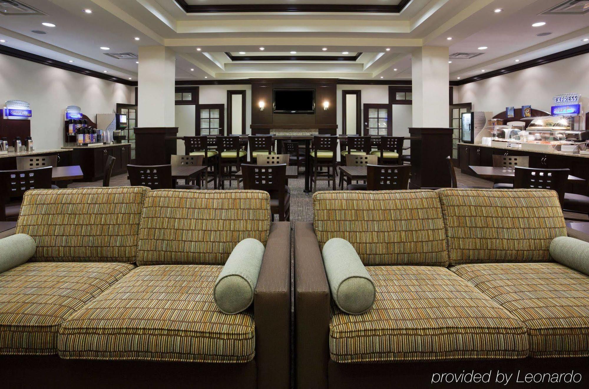 Holiday Inn Express & Suites New Liskeard Restoran foto
